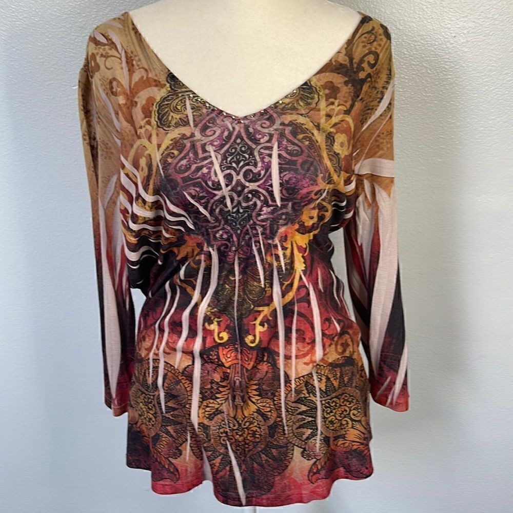Unity World Wear 3/4 sleeve shirt.  Size Medium.  Bling accents on v-neck.